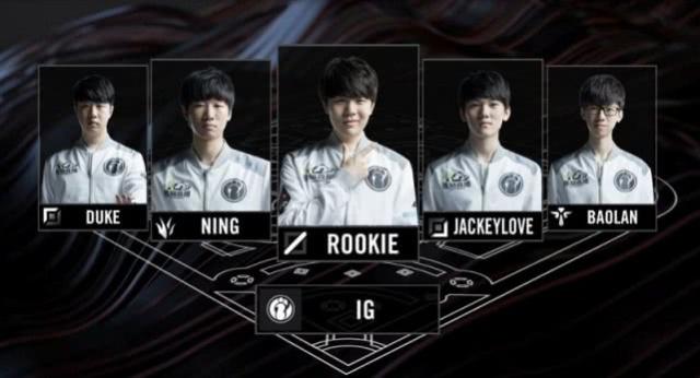 国足在与其 国足在与其