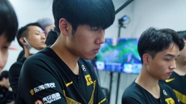 虽然两队在 虽然两队在