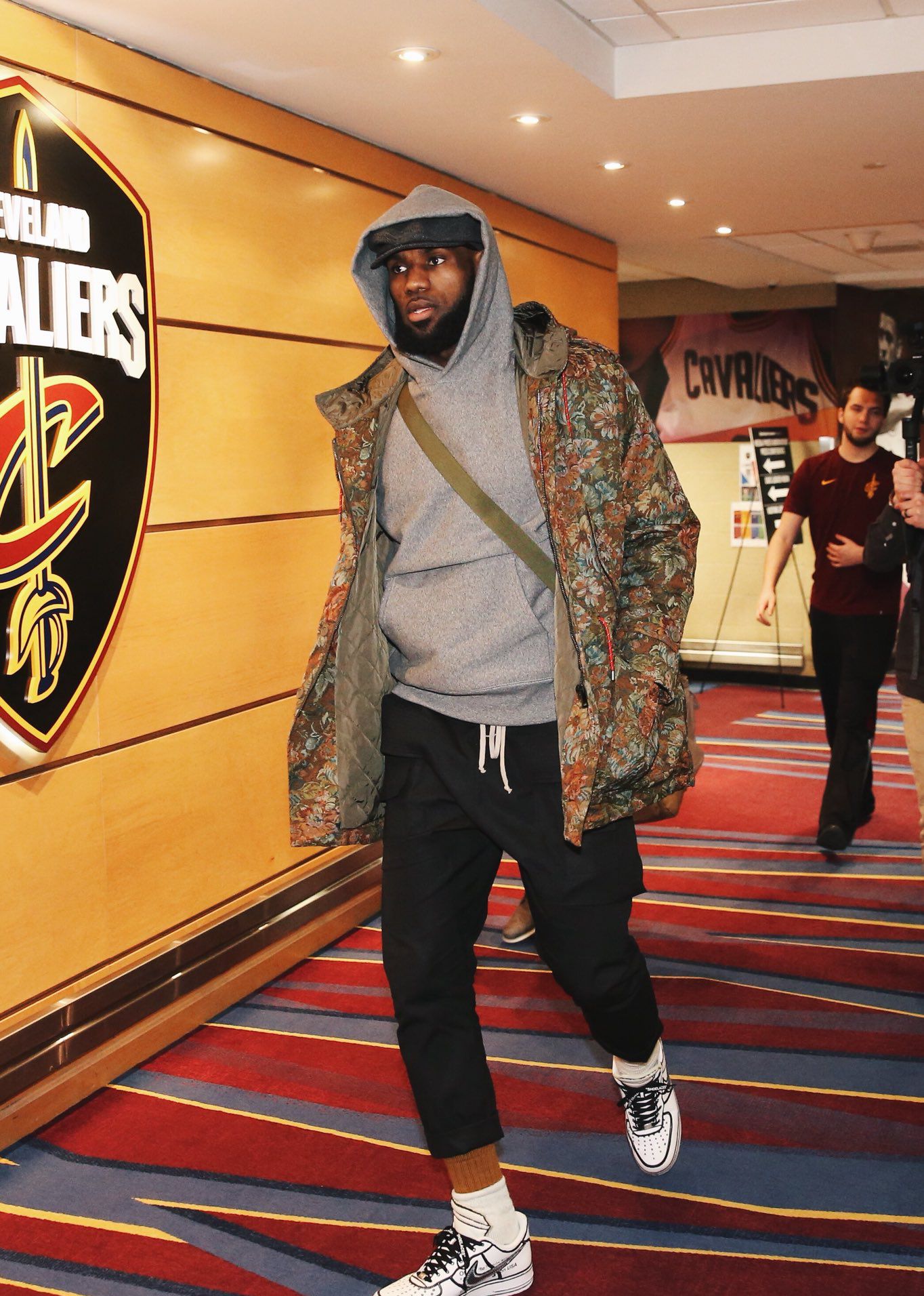 同时出现 同时出现